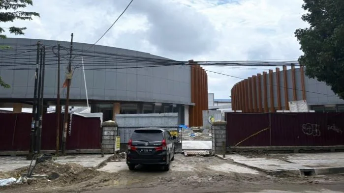 Dua Proyek, Nol Manfaat : Jejak Bobby dan Muri di USU