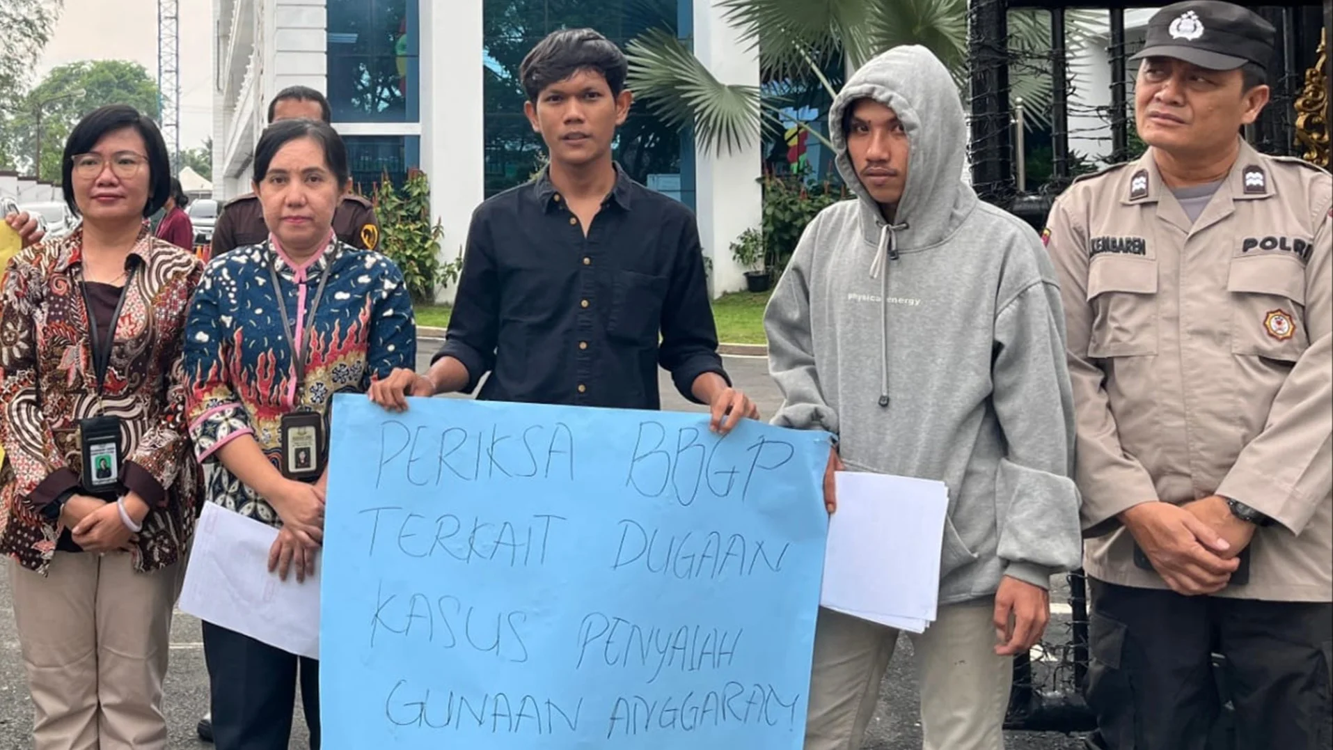 MONITOR Gelar Aksi di Kejati Sumut: Desak Audit Anggaran Balai Besar Guru Penggerak 2023–2024