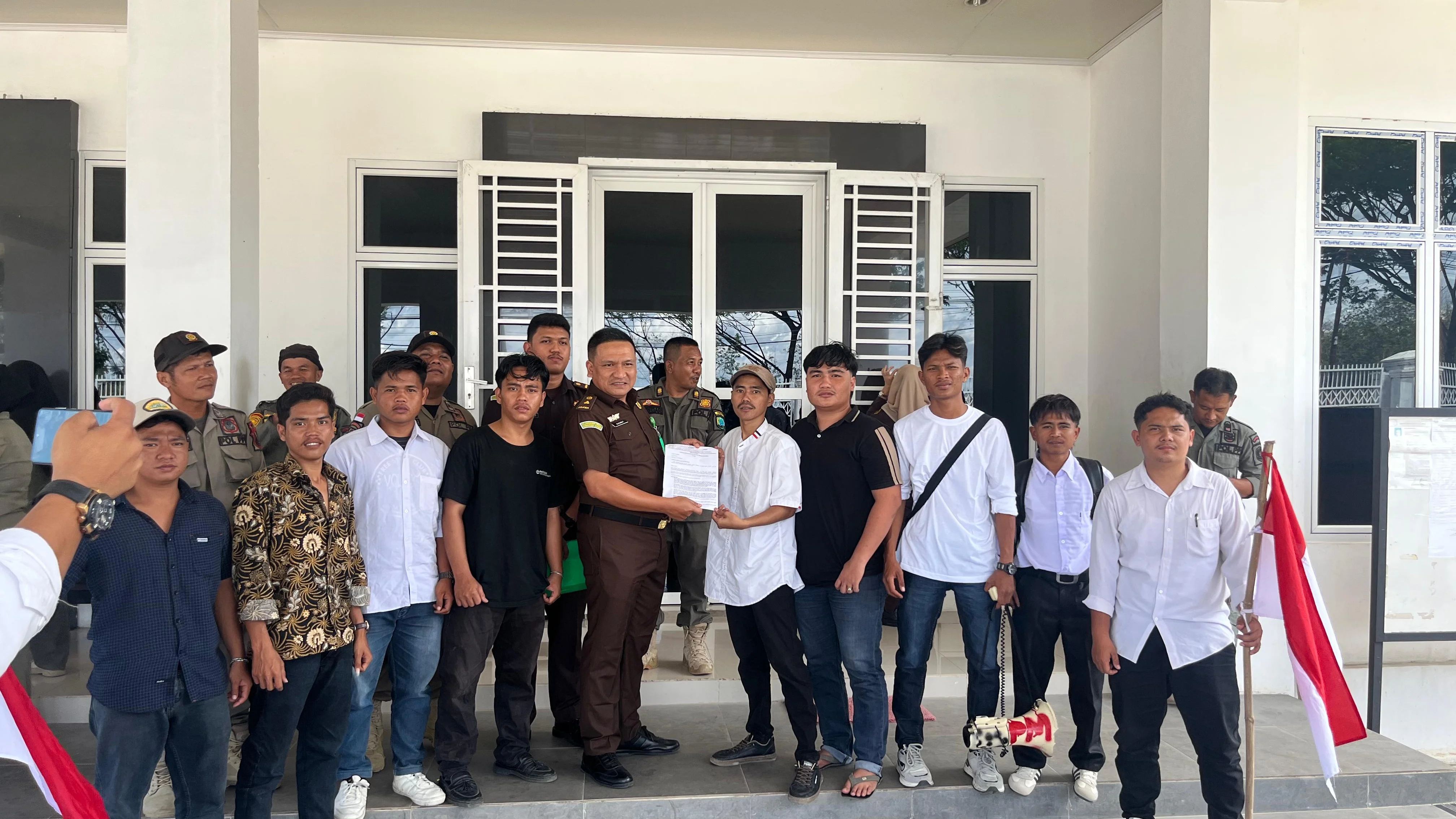 PB PMPK KEMBALI DESAK KEJARI PALUTA USUT TUNTAS DUGAAN KORUPSI BELANJA OBAT RSUD GUNUNG TUA Rp. 348 JUTA